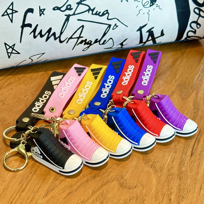 Basketball Sneaker Shoe keychain Cartoon Kawaii 3D PVC Anime key chain Bag Keyring gift rubber custom silicone Keychain