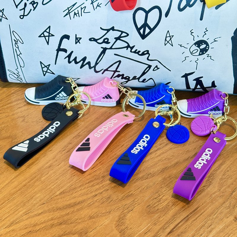 Basketball Sneaker Shoe keychain Cartoon Kawaii 3D PVC Anime key chain Bag Keyring gift rubber custom silicone Keychain