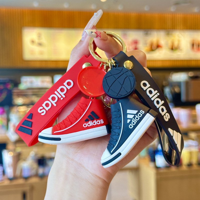 Basketball Sneaker Shoe keychain Cartoon Kawaii 3D PVC Anime key chain Bag Keyring gift rubber custom silicone Keychain