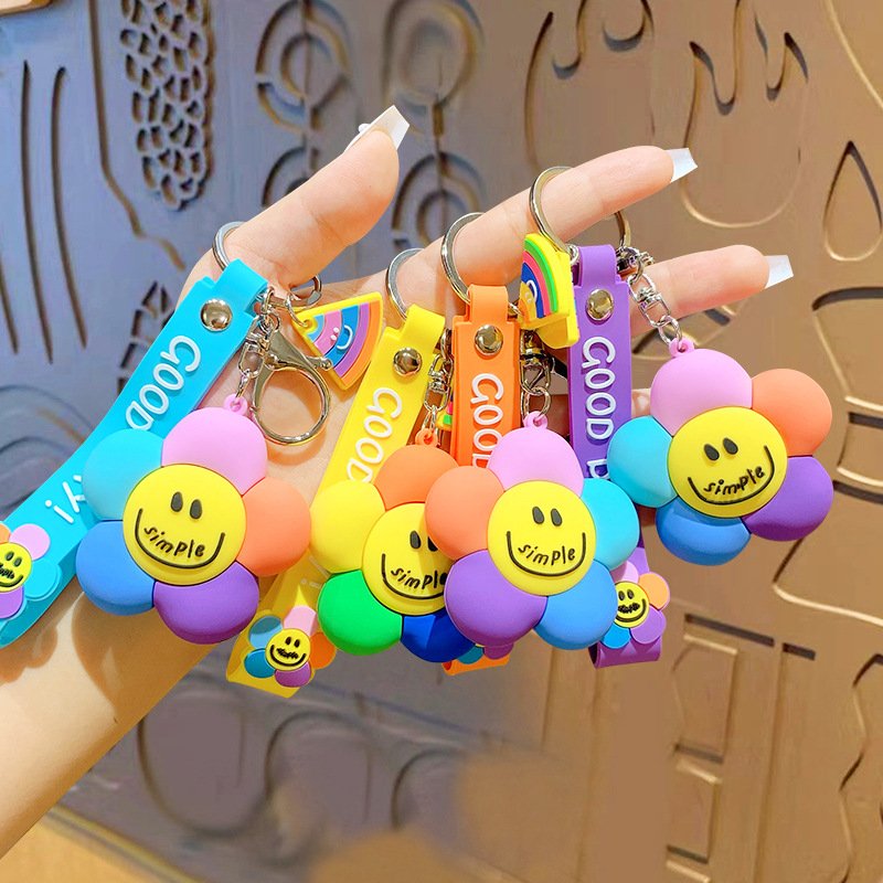 Wholesale PVC 3D Creative Cartoon Smiley Flowers Keychains Colorful Sunflower Cute Anime Rubber Key Chains Car Key Ring Pendant