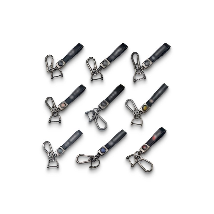 for B-enz B-MW V-W N-issan A-udi H-onda T-oyota K-ia Universal Keychains Key Rings Key Chain Holder Car Accessories