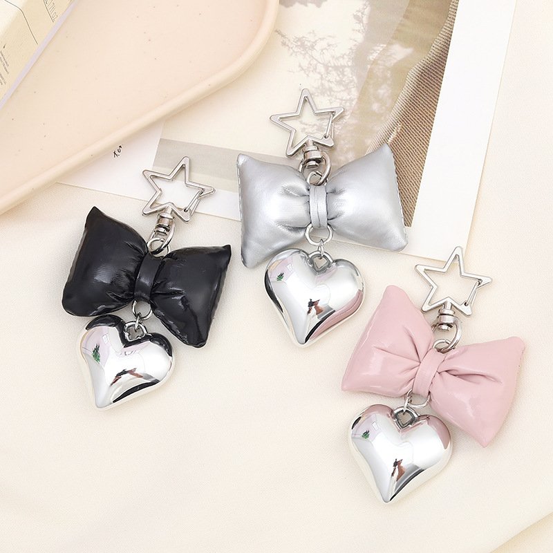Handmade Leather bowknot Keychain Leather Bow Key chains Cute Bag phone Charm Pendant bowknot heart keychain women Heart Keyring