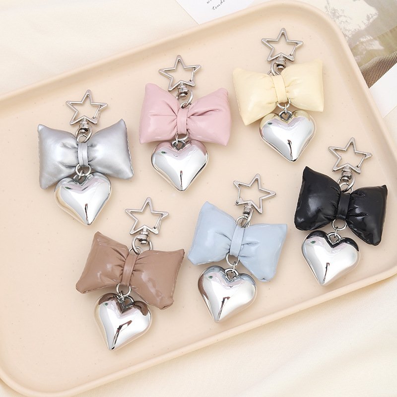 Handmade Leather bowknot Keychain Leather Bow Key chains Cute Bag phone Charm Pendant bowknot heart keychain women Heart Keyring