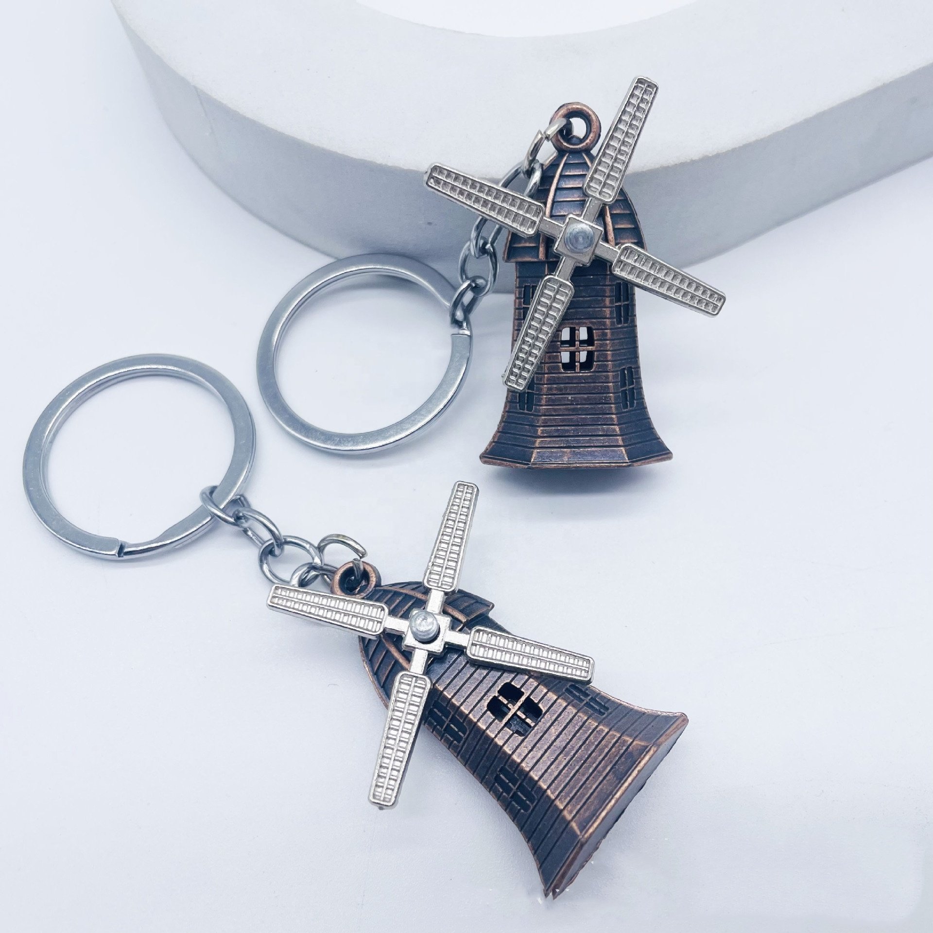 Vintage Metal Netherlands Windmill Keychain Car Accessories Pendant Creative Simulation Windmill Keychain Gift Wholesale