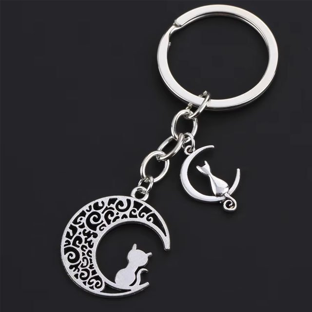 Moon Cat Womens Keychain Adorable Animal Jewelry Pendant Perfect Car Key Chain Gift for Friends Unique Wholesale