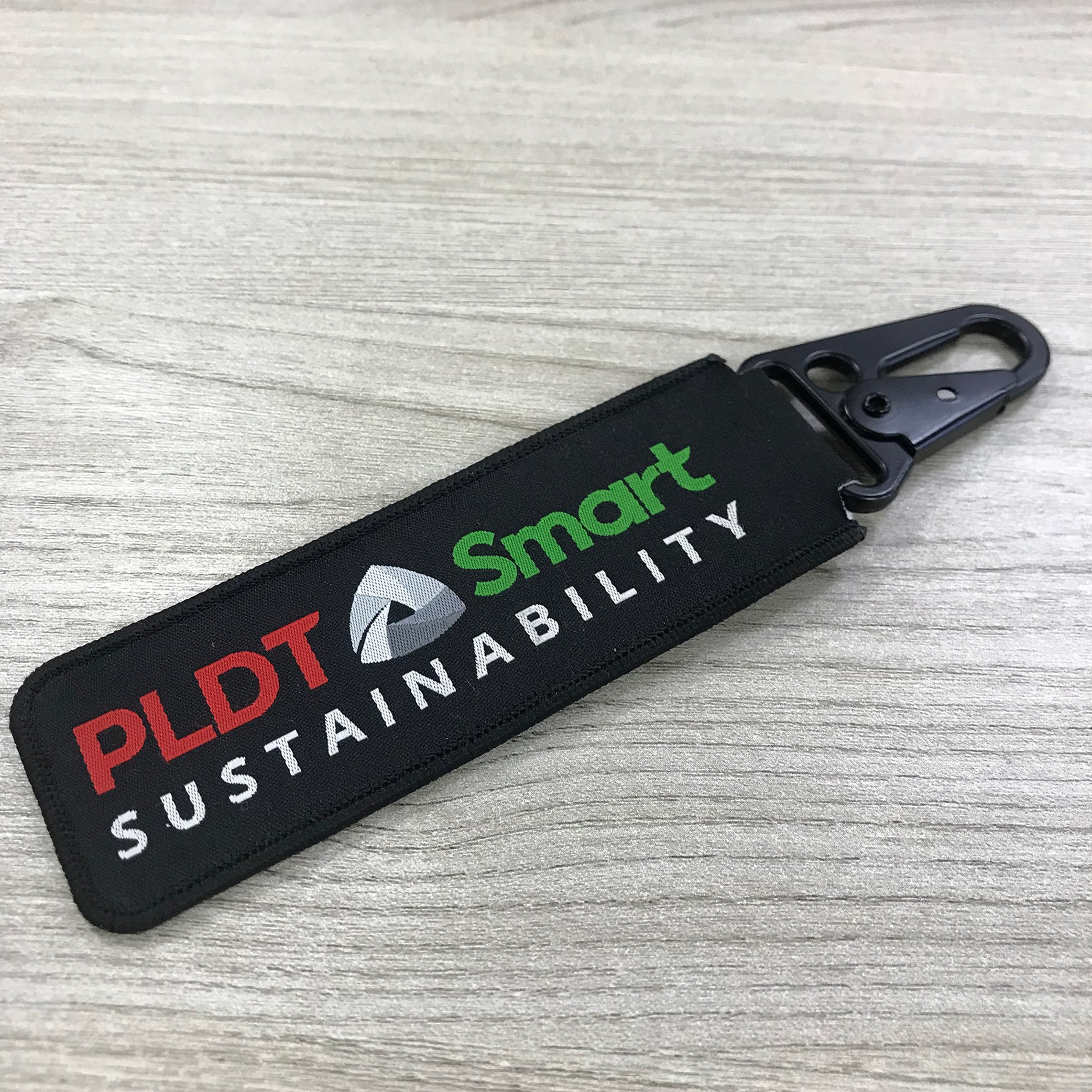 Wholesale custom high density cute anime car woven key chain promotional keychains carabiners
