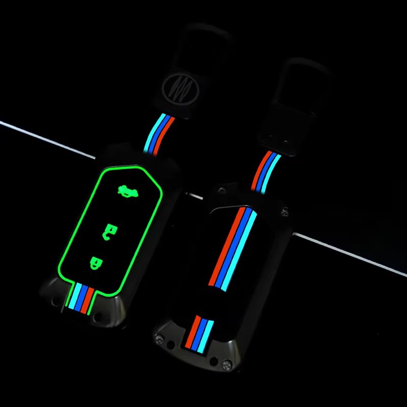 Car Accessories Interior Zinc Alloy Silicone Smart Car Key Cover Case Keyless Key Fob Protector Suitable for Toyota