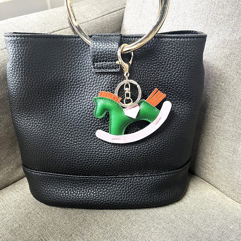 Car Key Chain Accessories Animal Key Ring Bag Luxury Designer Keychains New Charm Ornament Pendant Custom Horse Leather PU 20pcs