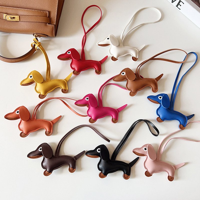Hot Sale Custom Dog Designer Pu Leather Key chain Bag Charm Pendant High quality Car Keyring Luxury KeyChain