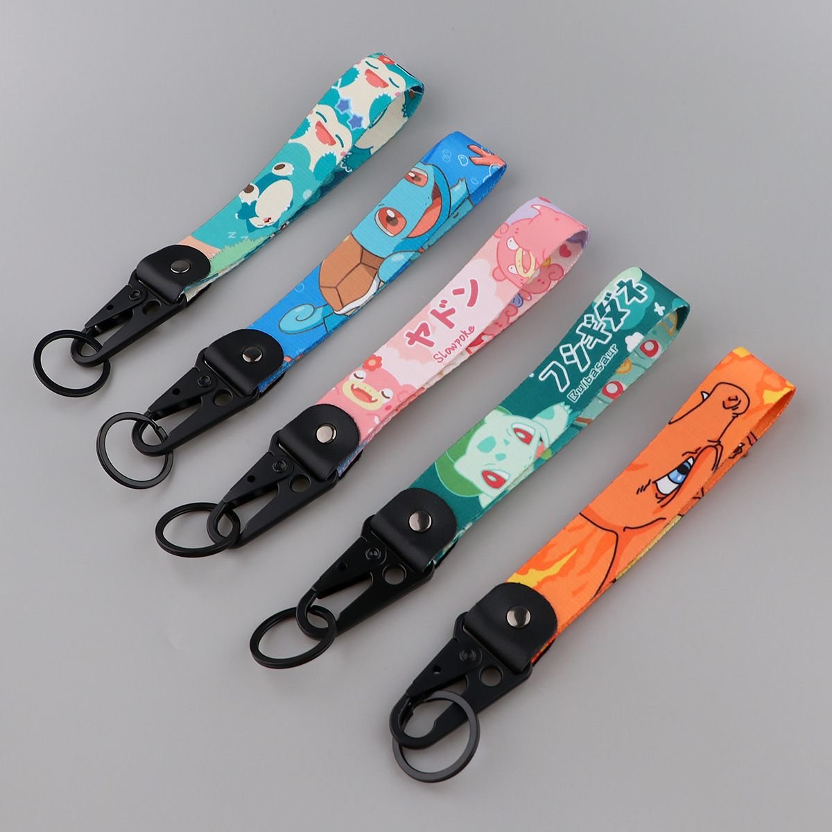 Anime mixed image alloy eagle beak keychain pendant eagle beak car keychain chain rope leather metal hanging accessories