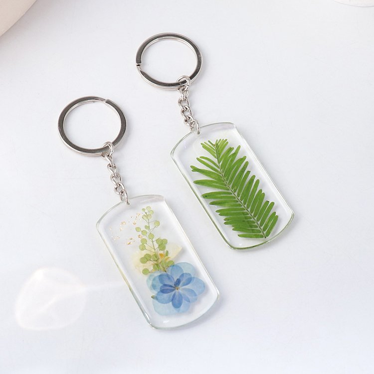 Dried Flower Keychain Cute Key Ring Purse Bag Backpack Car Key Charm Earbud Case Accessory Women Christmas Graduation Day Gift