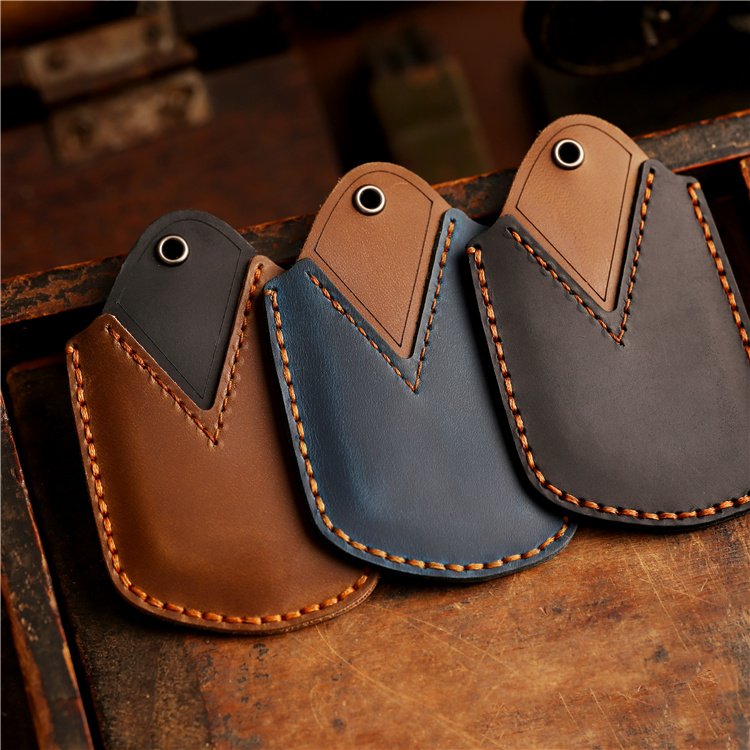 Wholesale Genuine Leather Car Key Case Cover for VW Golf 8 ID.4 Tarraco Hand Sewing Crazy Horse Leather Key Cover With Key Chain