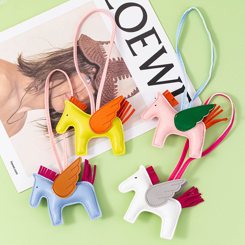 Fashion PU Leather Pony Bag Charm Rocking Horse Pendant For Car Bag Hanging Ornament Keychain Decoration DIY Bag Accessories