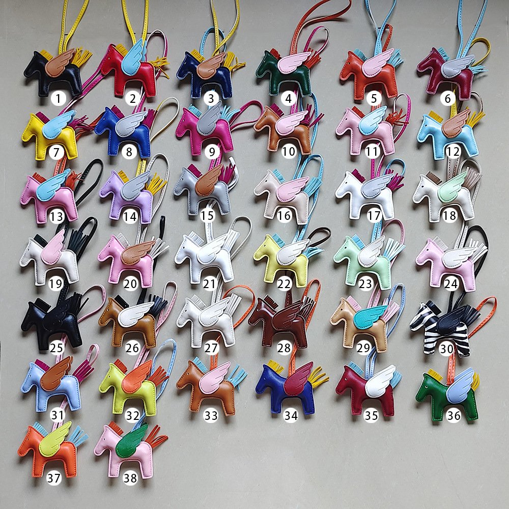 Fashion PU Leather Pony Bag Charm Rocking Horse Pendant For Car Bag Hanging Ornament Keychain Decoration DIY Bag Accessories