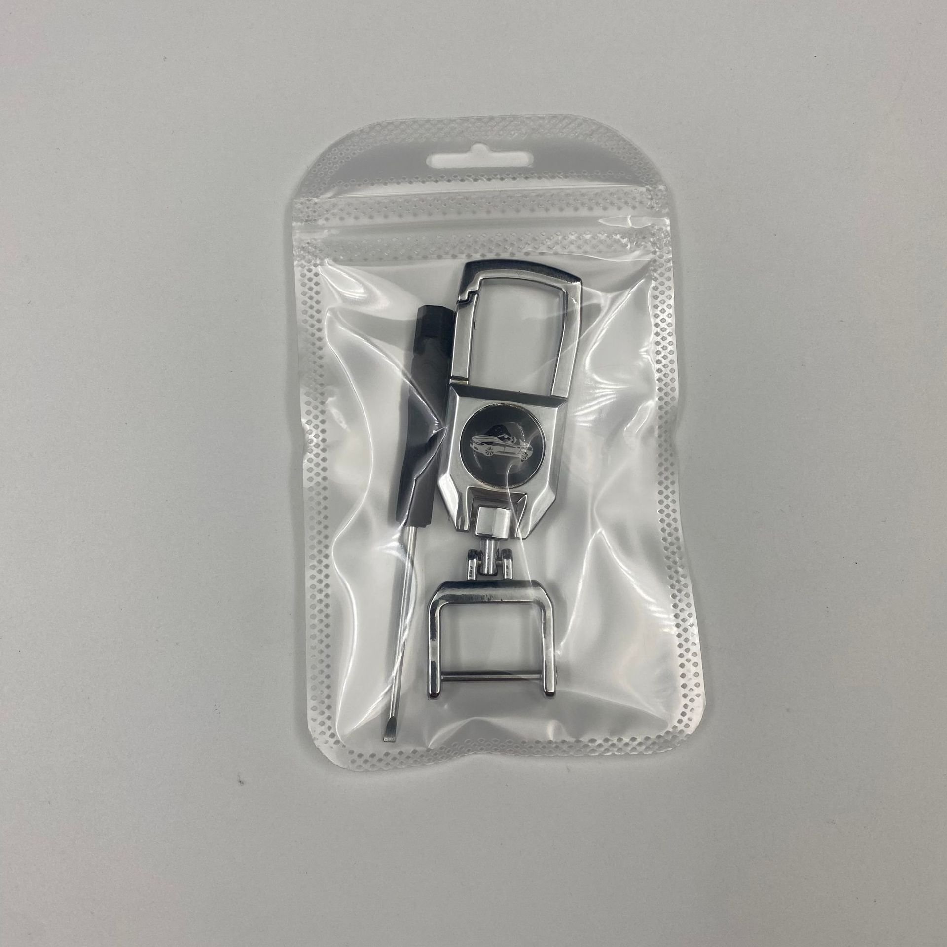 Wholesale versatile luxury car key accessories keychains with rotatable keychains and custom logos