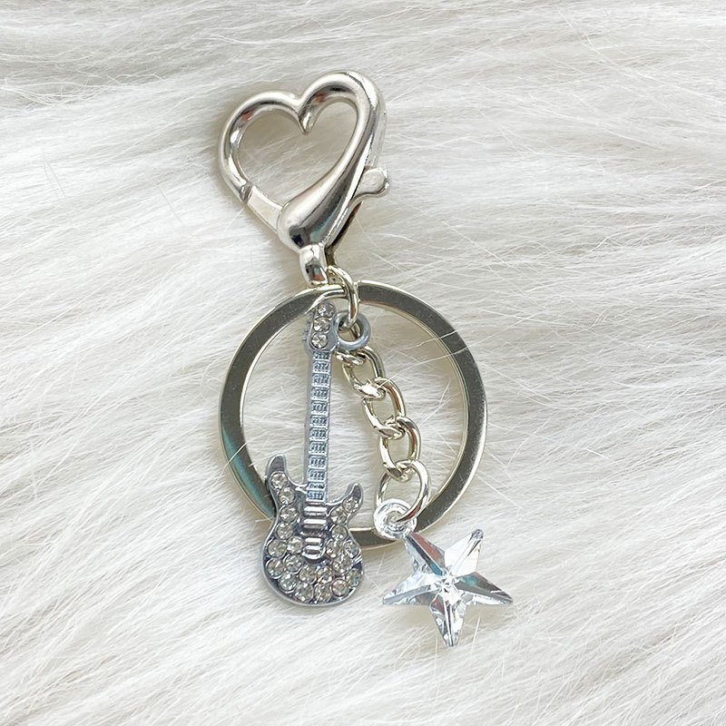 New Design Metal Keychain Fashion Rhinestone Guitar Star Keychain Y2K Girl Pendant Backpack Decoration Accessories