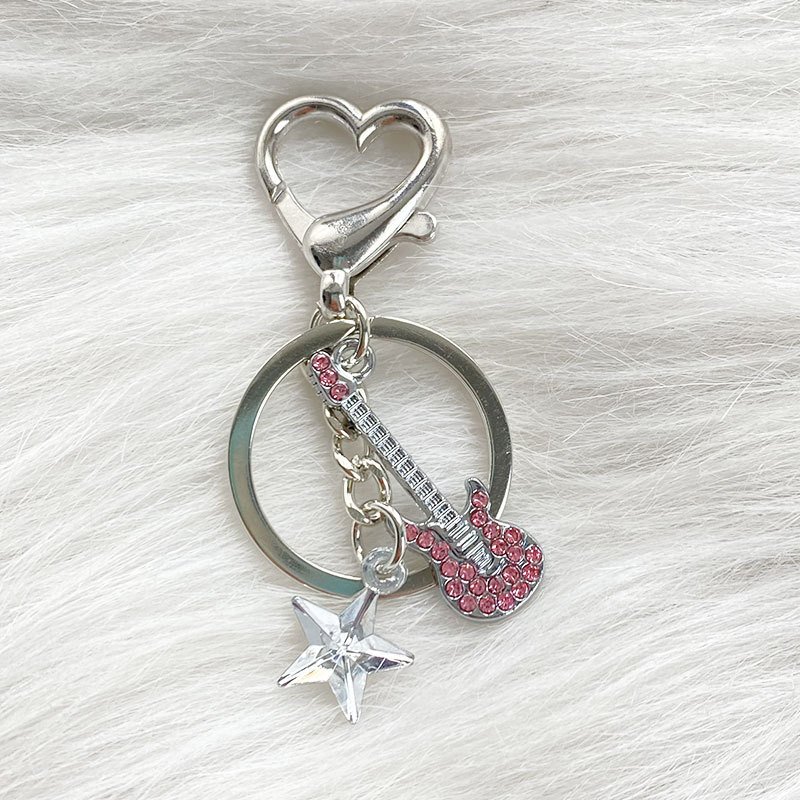 New Design Metal Keychain Fashion Rhinestone Guitar Star Keychain Y2K Girl Pendant Backpack Decoration Accessories