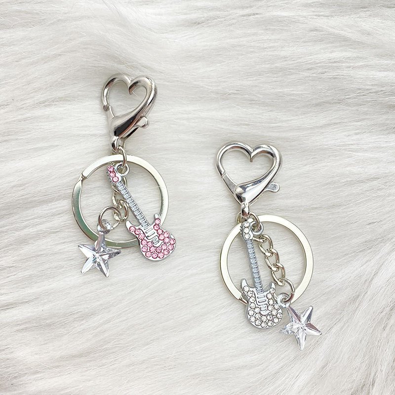 New Design Metal Keychain Fashion Rhinestone Guitar Star Keychain Y2K Girl Pendant Backpack Decoration Accessories