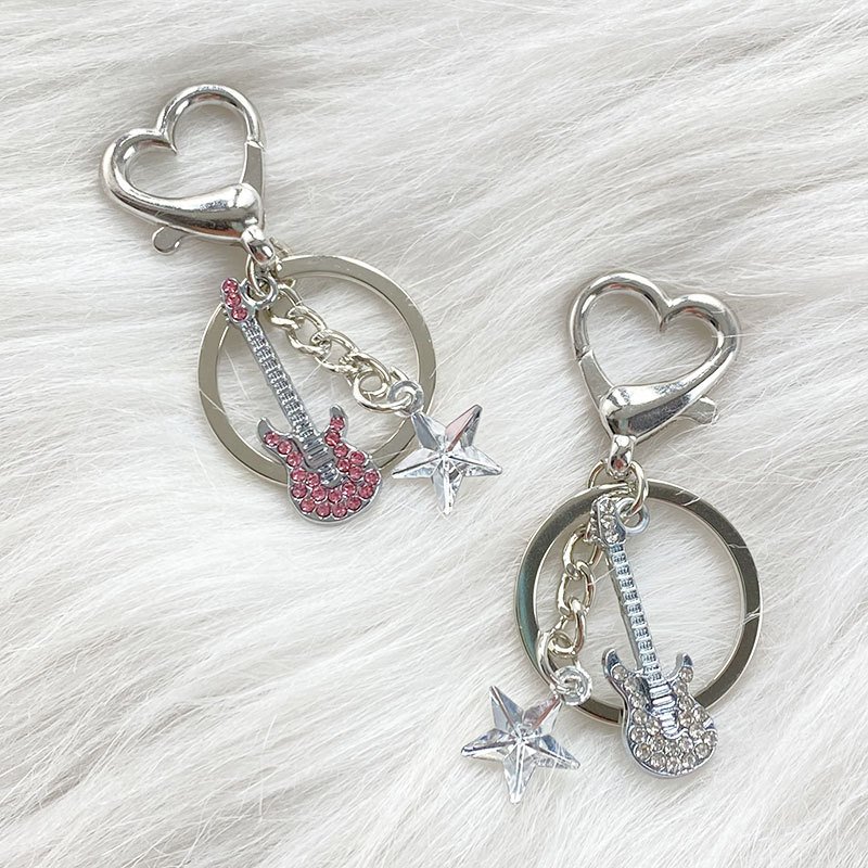 New Design Metal Keychain Fashion Rhinestone Guitar Star Keychain Y2K Girl Pendant Backpack Decoration Accessories
