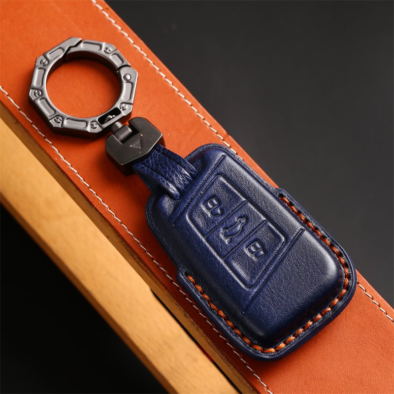 Genuine Leather Car Key Case Cover for Volkswagen Magotan B8 Skoda A7 Passat MK7 Variant 2015-2019 Keys Handmade Car key Shell