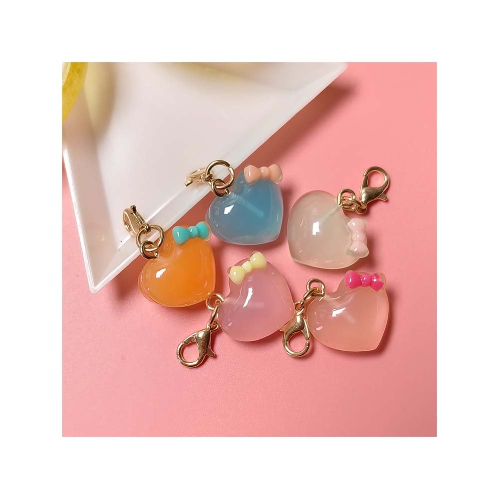 Transparent 20*30MM New Design Heart Cabochon Key Chains Cute Lovely Heart Pendant Keychains Car Key Accessories