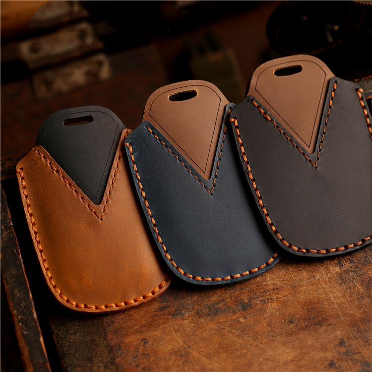Wholesale Genuine Leather Car Key Case Cover for VW New Phideon Hand Sewing Crazy Horse Leather Key Cover With Key Chain