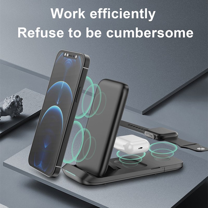 Hot Sales Universal 3 in 1 Foldable Magnetic 15W Fast Charging Wireless Charger For Mobile Phone Airpods iWatch