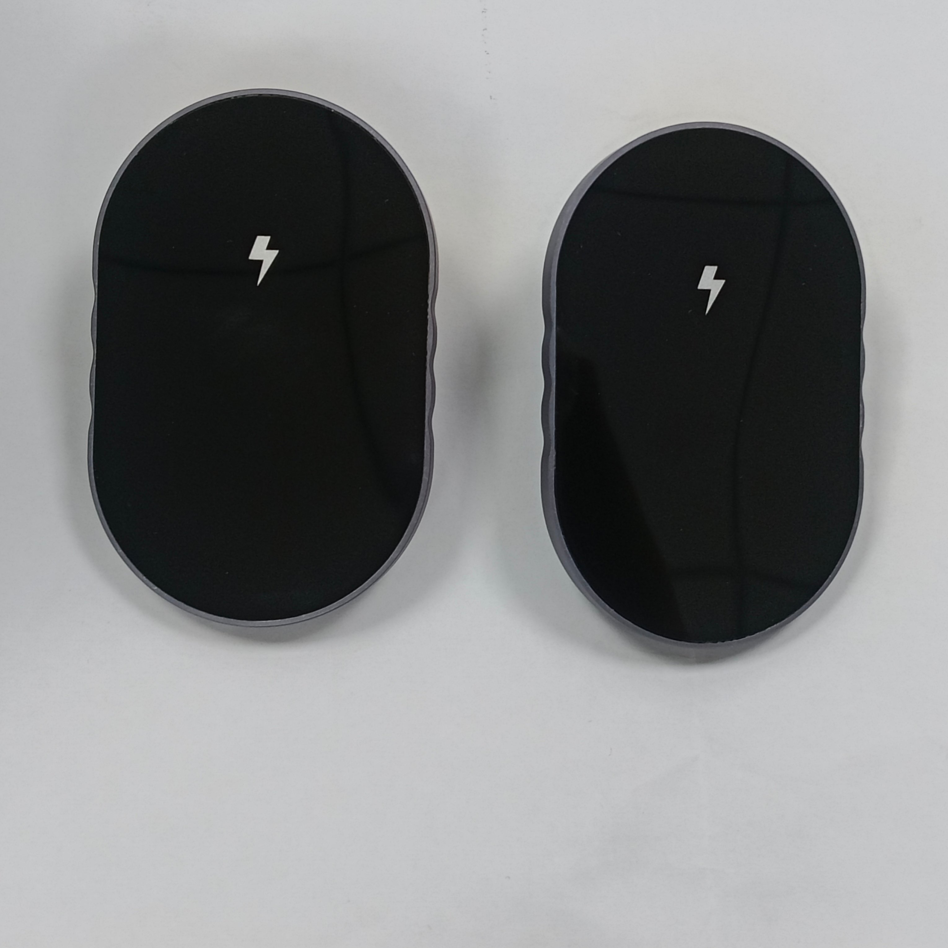 2024 Most Fashionable 15W Magnetic Built-In Mobile Phone Holder 2-in-1 Fast Wireless Charger Integrated Multi-Function 10W 5W