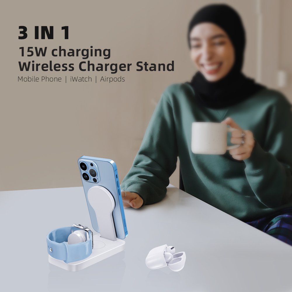 Trending Product 3 in 1 Magnetic Multi-function Car Wireless Charger Holder 15 Watt Eco Friendly Wireless Charger