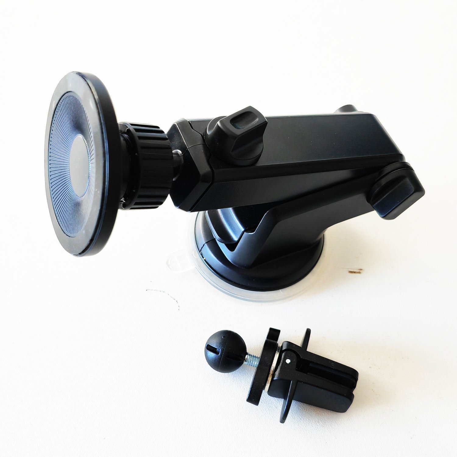 Good Quality Fashion Washable Nano Silicone Suction Cup Dashboard Car Mount with 17mm Ball Connector