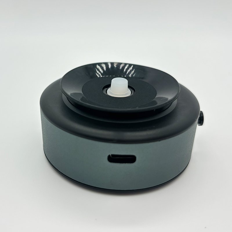 2024 Universal Magnetic Glass Vacuum Car Phone Holder Stable Mobile Holder with Automatic Clip Fix Mode