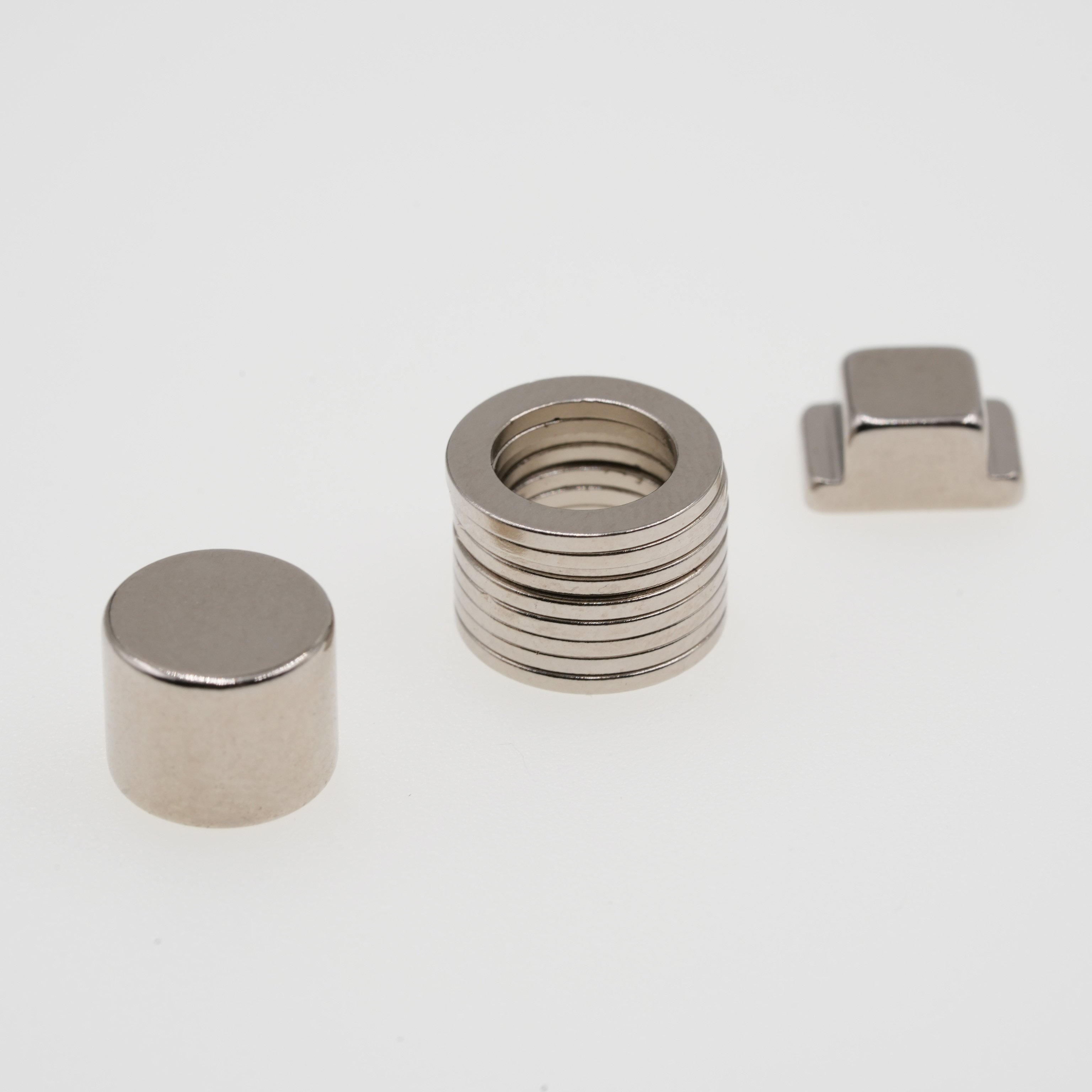 High Performance Mini Disc Magnets Strong Round Rare Earth Magnet Permanent Neodymium Magnet For Magnetic Car Holder