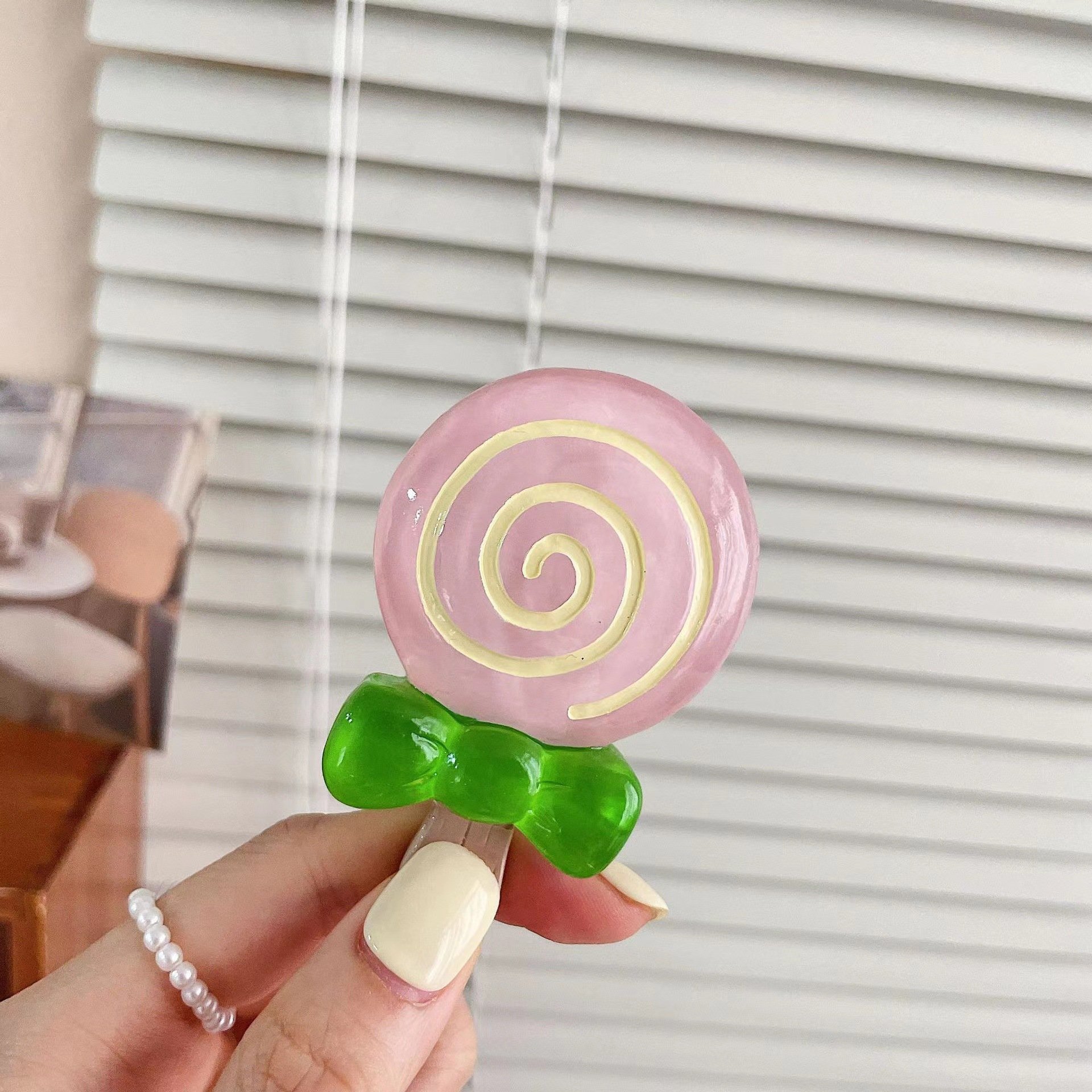 Creative 3D Cute Ice Cream Lollipop Design Drop Glue Acrylic Mobile Phone Holder Stand Phone Griptok Desktop Lazy Bracket
