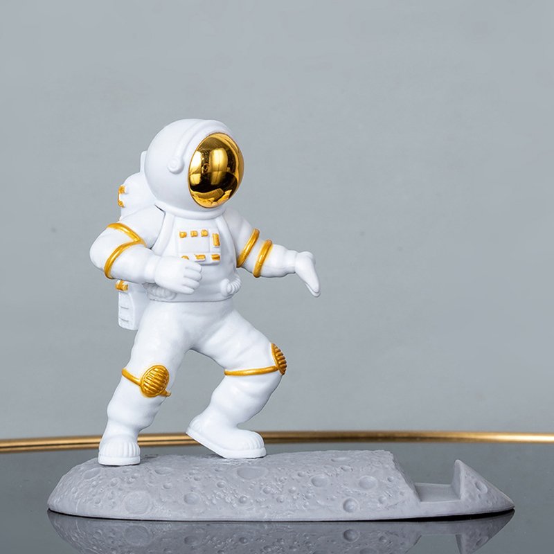 2024 New models mobile phone accessories cute 3d astronaut phone stand for All iphone spaceman phone holder