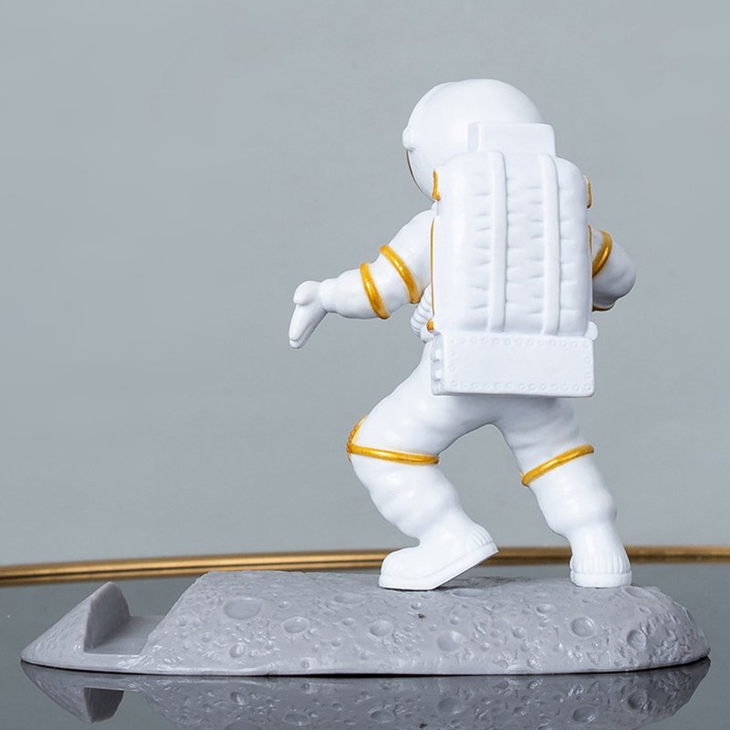 2024 New models mobile phone accessories cute 3d astronaut phone stand for All iphone spaceman phone holder