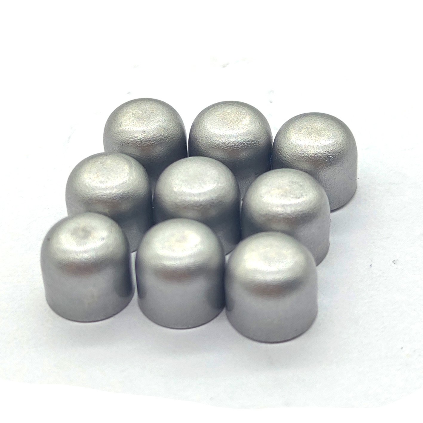 A Large Number Of Low-priced Customized Screws And Bolts With Blue-white Zinc Plating Made By CNC Machining.