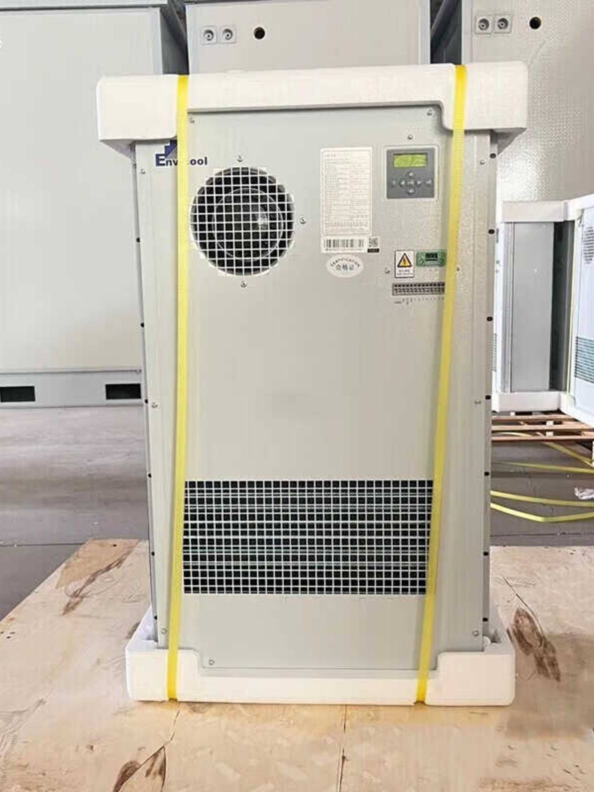 INGVIK 2000W REFRIGERATION AND HEATING REFRIGERATION REFRIGERATION REFRIGERATION REFRIGERATION AIR-CONDITIONING AIR-CONDITIONING CABINETS OUTSIDE THE GREENHOUSE