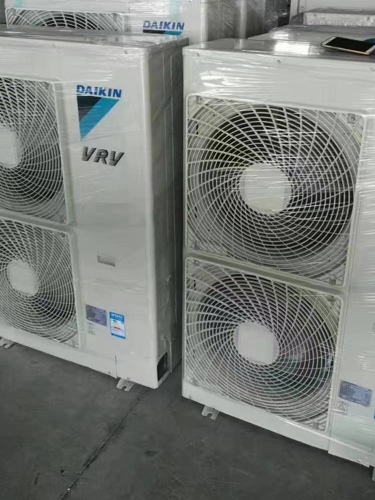 Second -hand central air conditioner 5 horsepower 6P3 horsepower, 2 horsepower, 1.5 drag four -sucking the ceiling pipe embedded ceiling smallpox inverter machine
