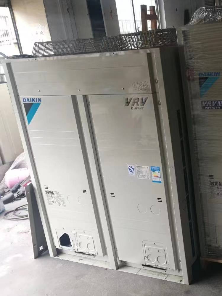 Second -hand central air conditioner 5 horsepower 6P3 horsepower, 2 horsepower, 1.5 drag four -sucking the ceiling pipe embedded ceiling smallpox inverter machine