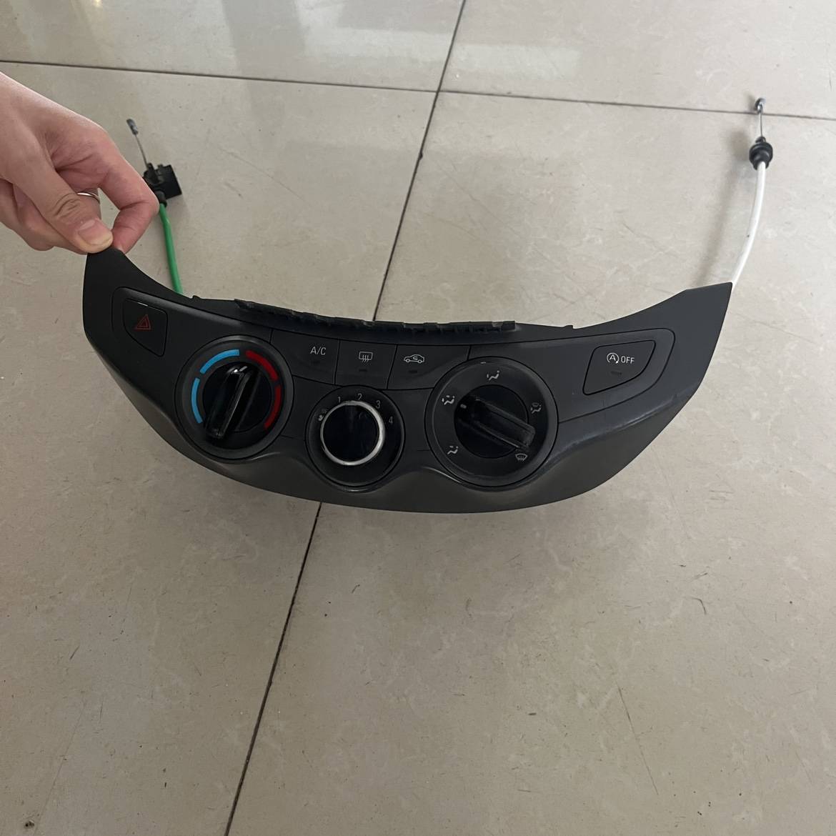 AIR-CONDITIONING PANEL CONTROL ON THE AC-HAND WIND TUNNEL LINE, NEW SAIOR 3 METER 15-18 CHEVLAND