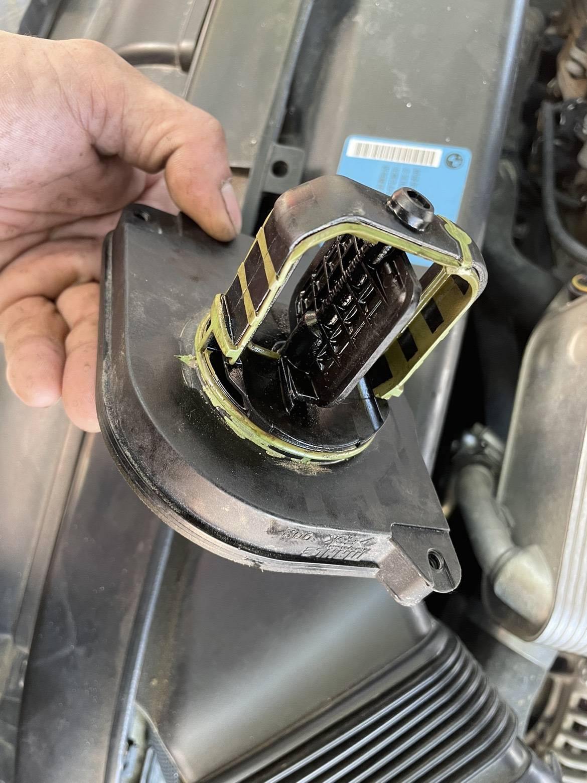 N2 intake adjustment installation 5 placement full variable input air intake air system is to reach 1 large valve Madam 2 small valve |