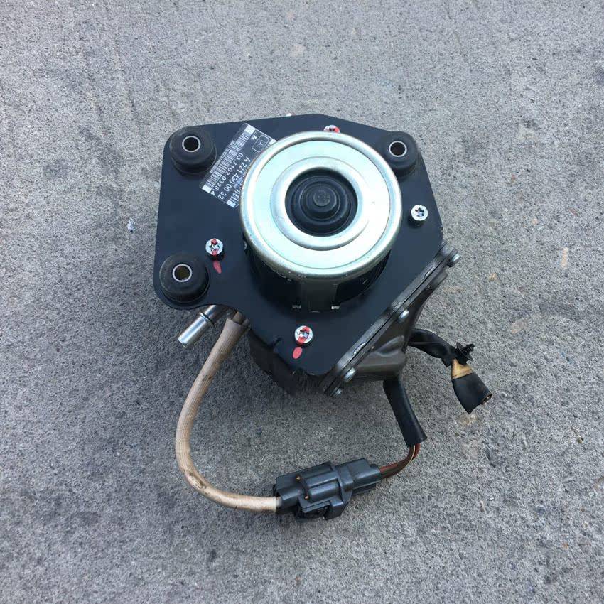 Mercedes -Benz S400L oil and electric hybrid system original vacuum pump W2221 vacuum booster pump brake split pump accessories