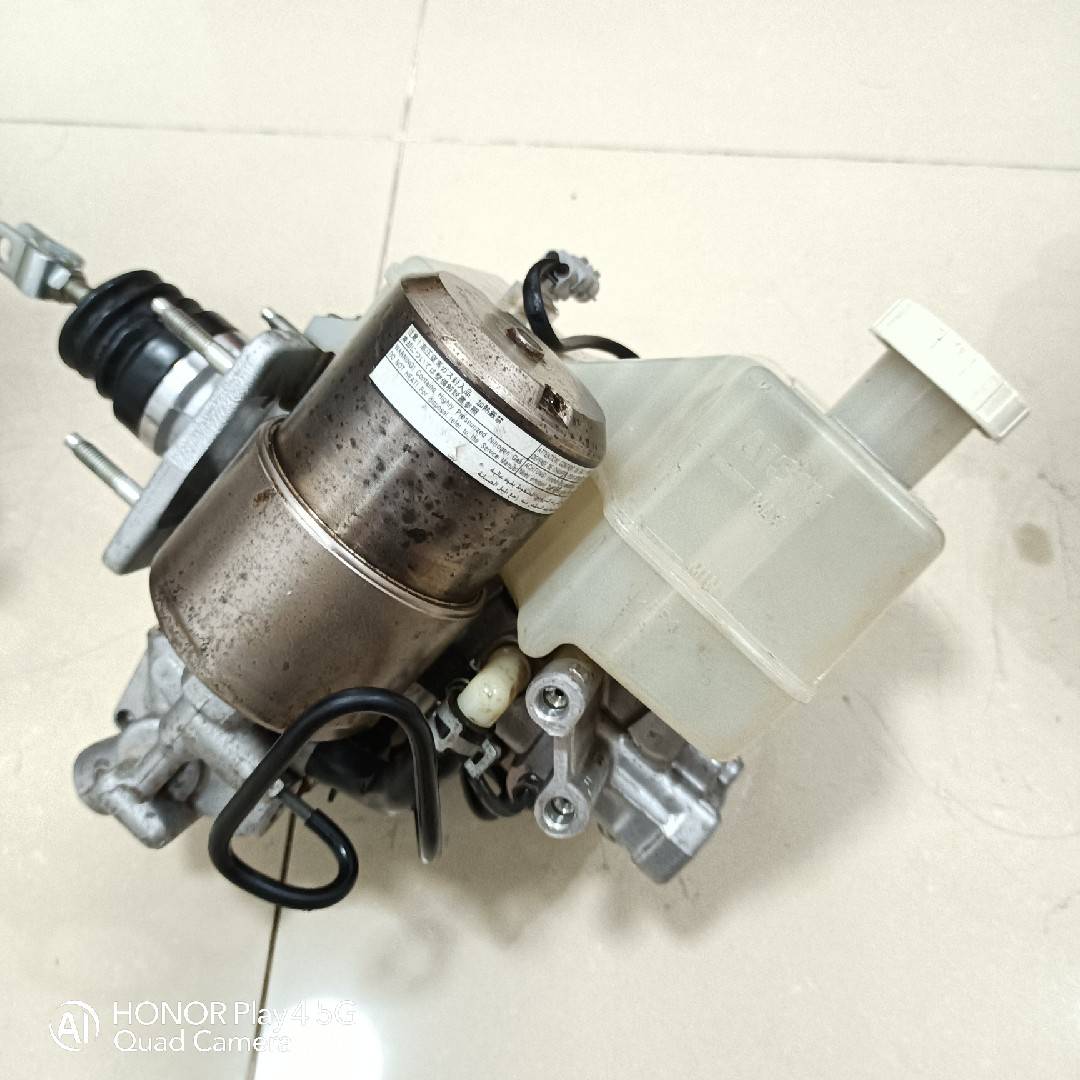 Mitsubishi V78 brake total pump Pajero ABS pump V73 V77 V93 V97 brake system V75 original
