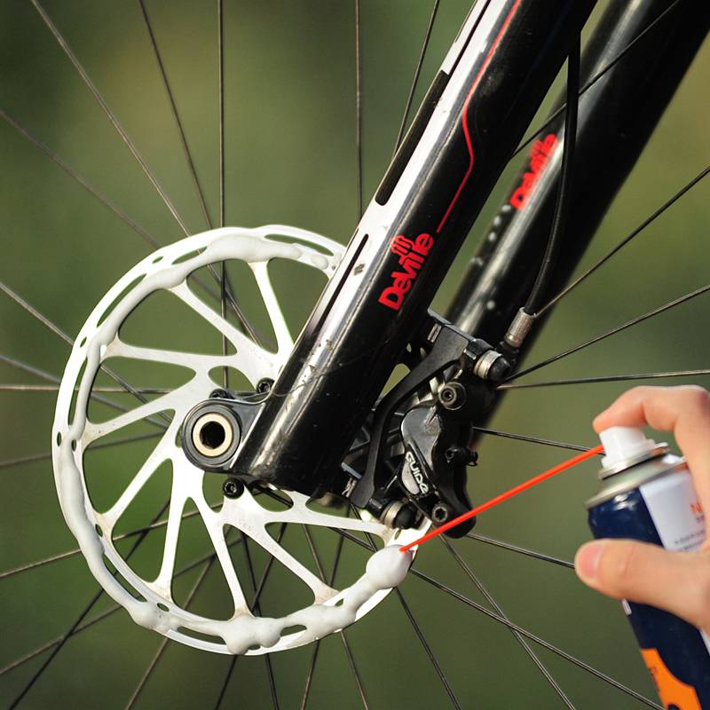 MAINTENANCE OF A SINGLE-CAR BRAKE SYSTEM FOR THE N6-DRIVE-CLEANING OF THE BUBBLE-COATED CYCLISTS