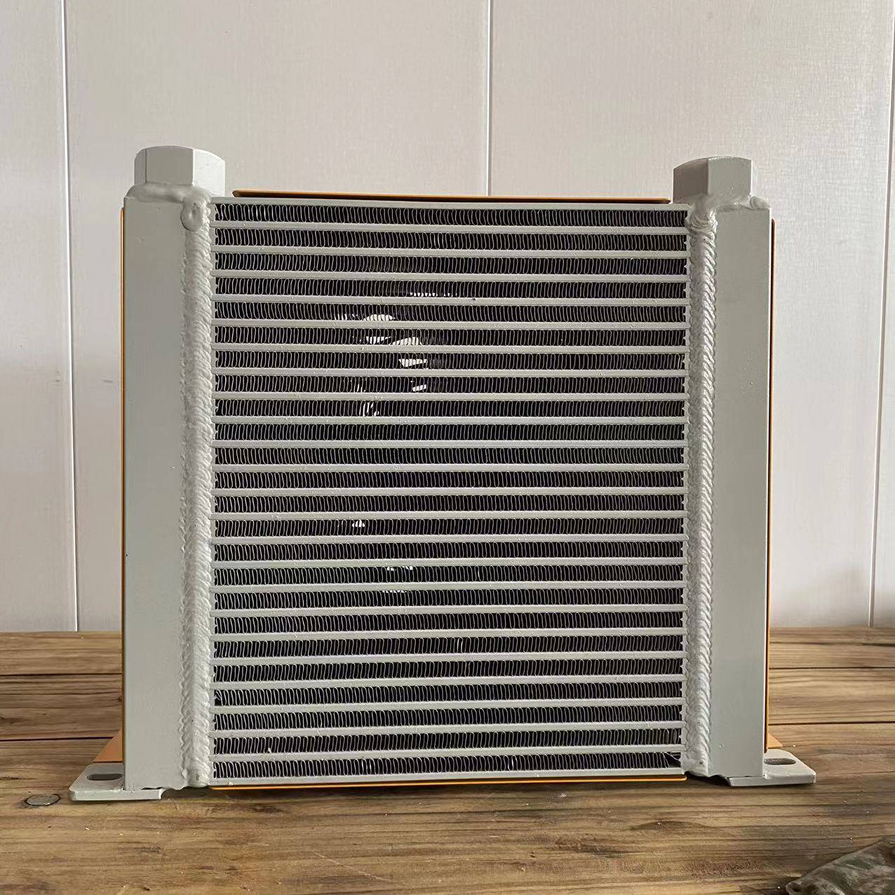 AH1012 Cooling Cooling Construction Mechanical Oil Cooling Cooling Converted Remucting the fuel tank system radiator