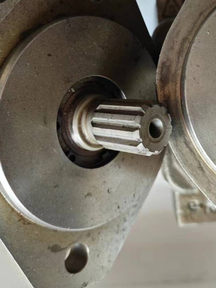 l Cooling FL-25 Wuhan Xinyuan Hydraulic 13707119094 Maintenance hydraulic oil cylinder, hydraulic system pump