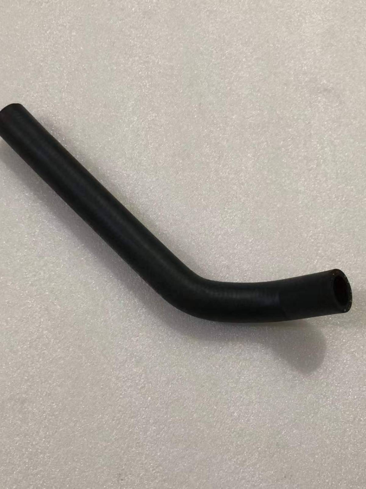 Pente's motorcycle Jinjira's original cooling system water pipe BD300-15 water tank in and out of small circulation channel