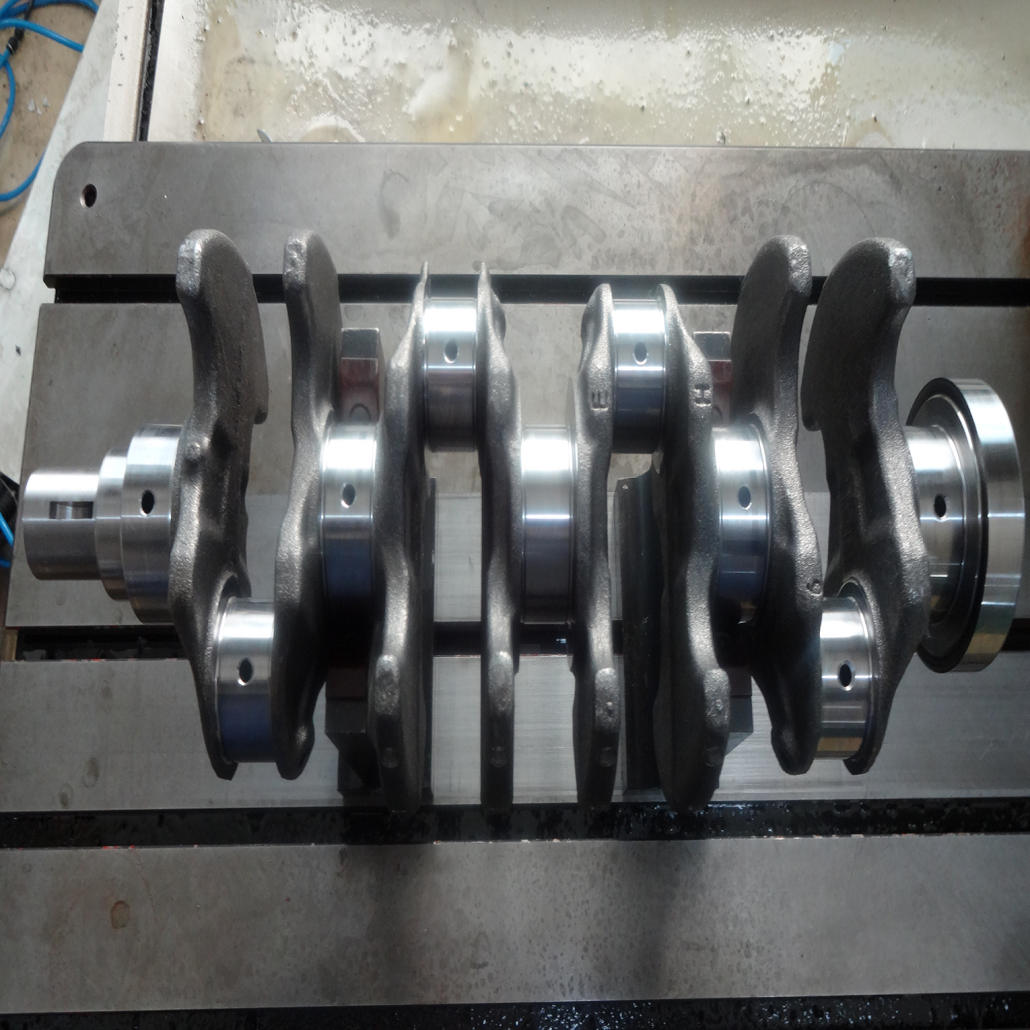 Customized Casting Iron Steel Engine Crankshaft Rotating Parts Automobile Engine Dual Balance Shaft Hydraulic Tappet Camshaft