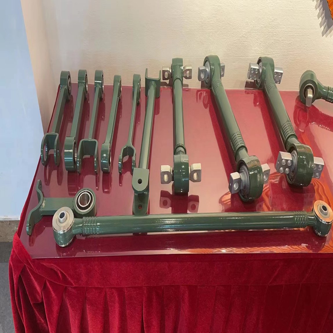 Customized Casting Iron Steel Engine Crankshaft Rotating Parts Automobile Engine Dual Balance Shaft Hydraulic Tappet Camshaft