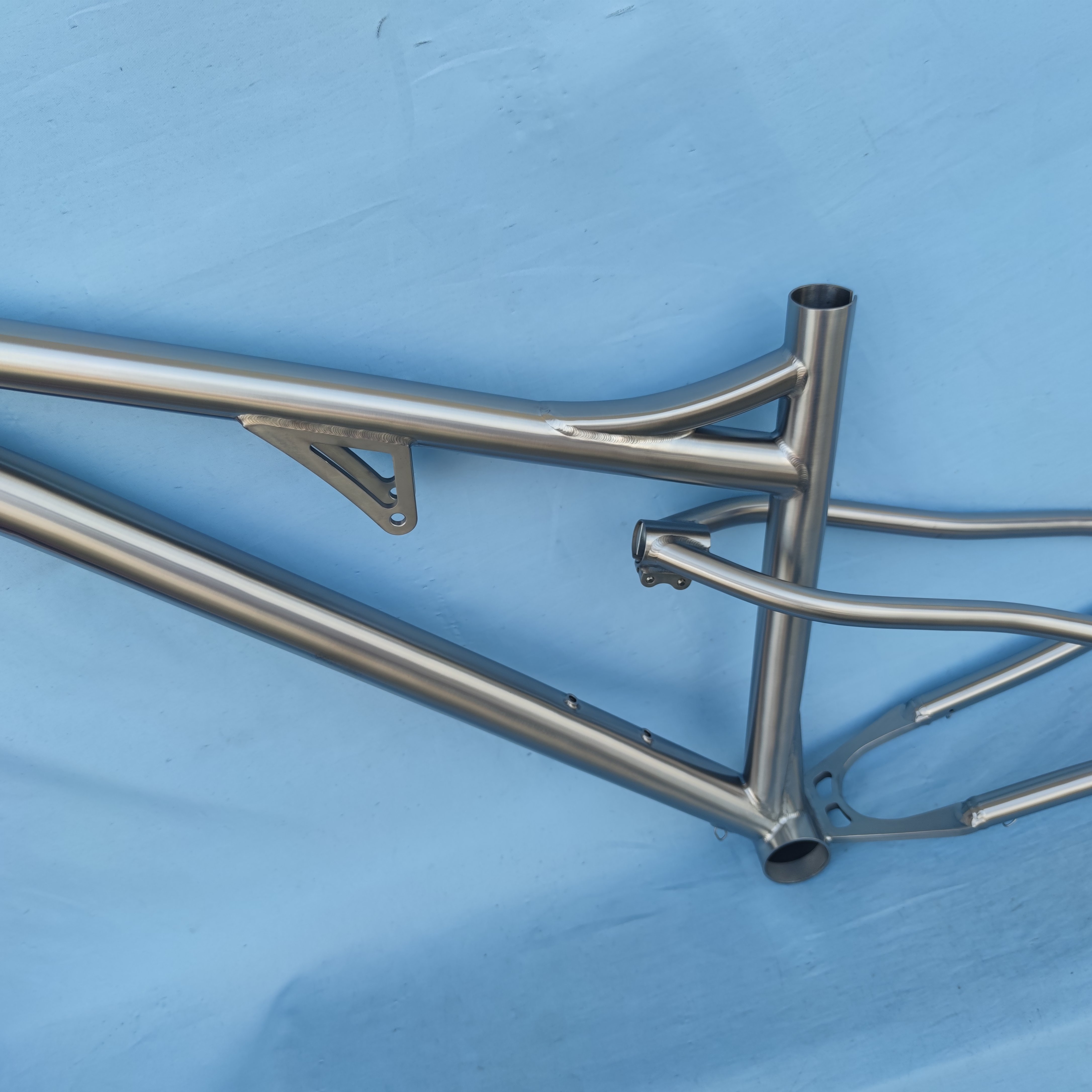 New Arrive Hot Sale 2024 Customized High end full suspension titanium bike frame MTB manufacturer